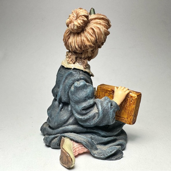 Yesterday's Child Dollstone Collection Michelle Reading Is Fun Teacher 1995 - Picture 7 of 12